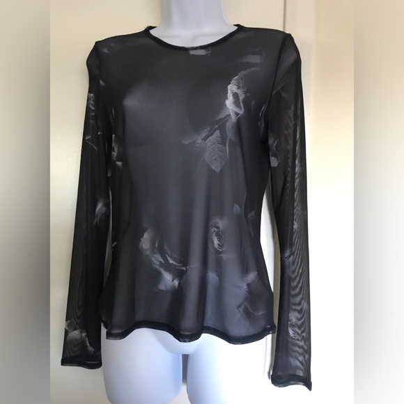 RM Rebecca Minkoff ,size L, long sleeves screen like fabric , nice details - Picture 6 of 16